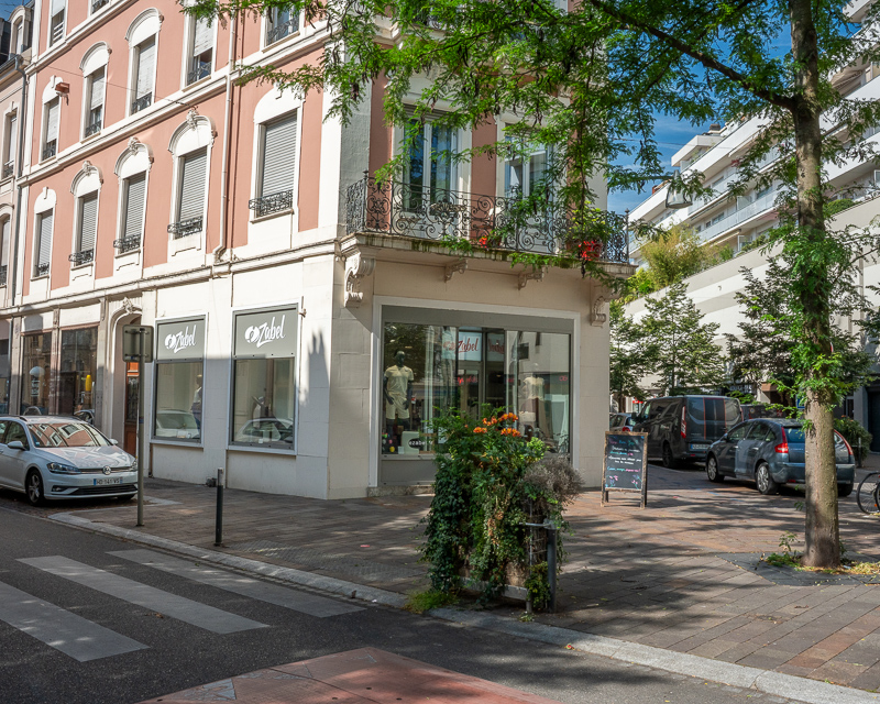 Façade du magasin Ezabel