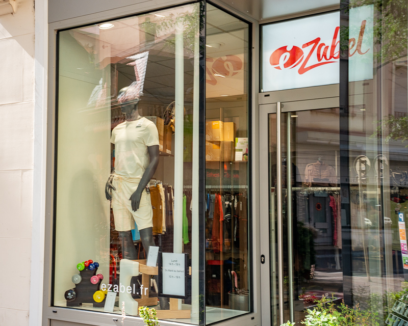 Façade du magasin Ezabel